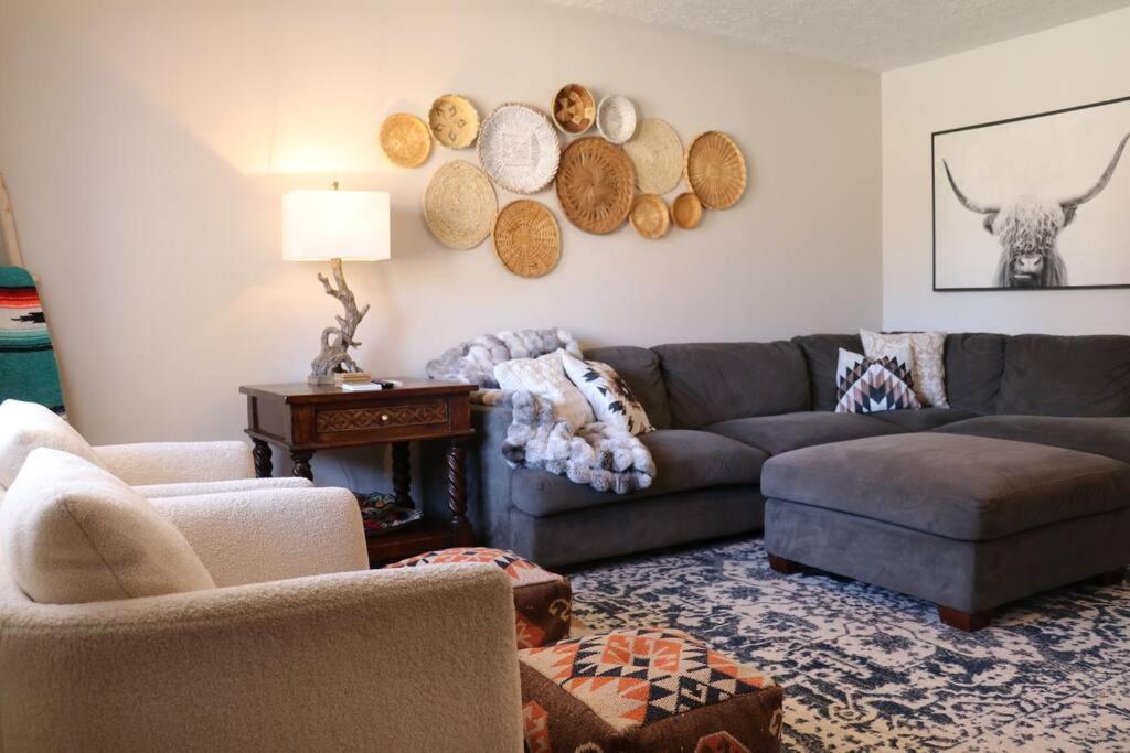 Cowboy Den-Hot Tub-Game Room-Pet Friendly-No Pet Fees! Албукерке Екстериор снимка