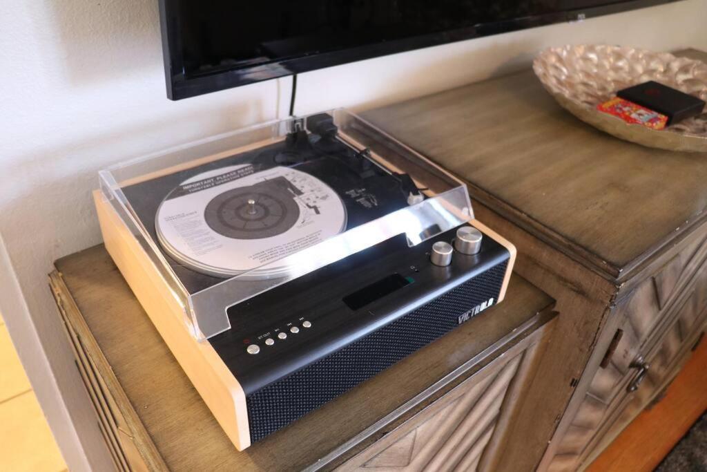 Cowboy Den-Hot Tub-Game Room-Pet Friendly-No Pet Fees! Албукерке Екстериор снимка