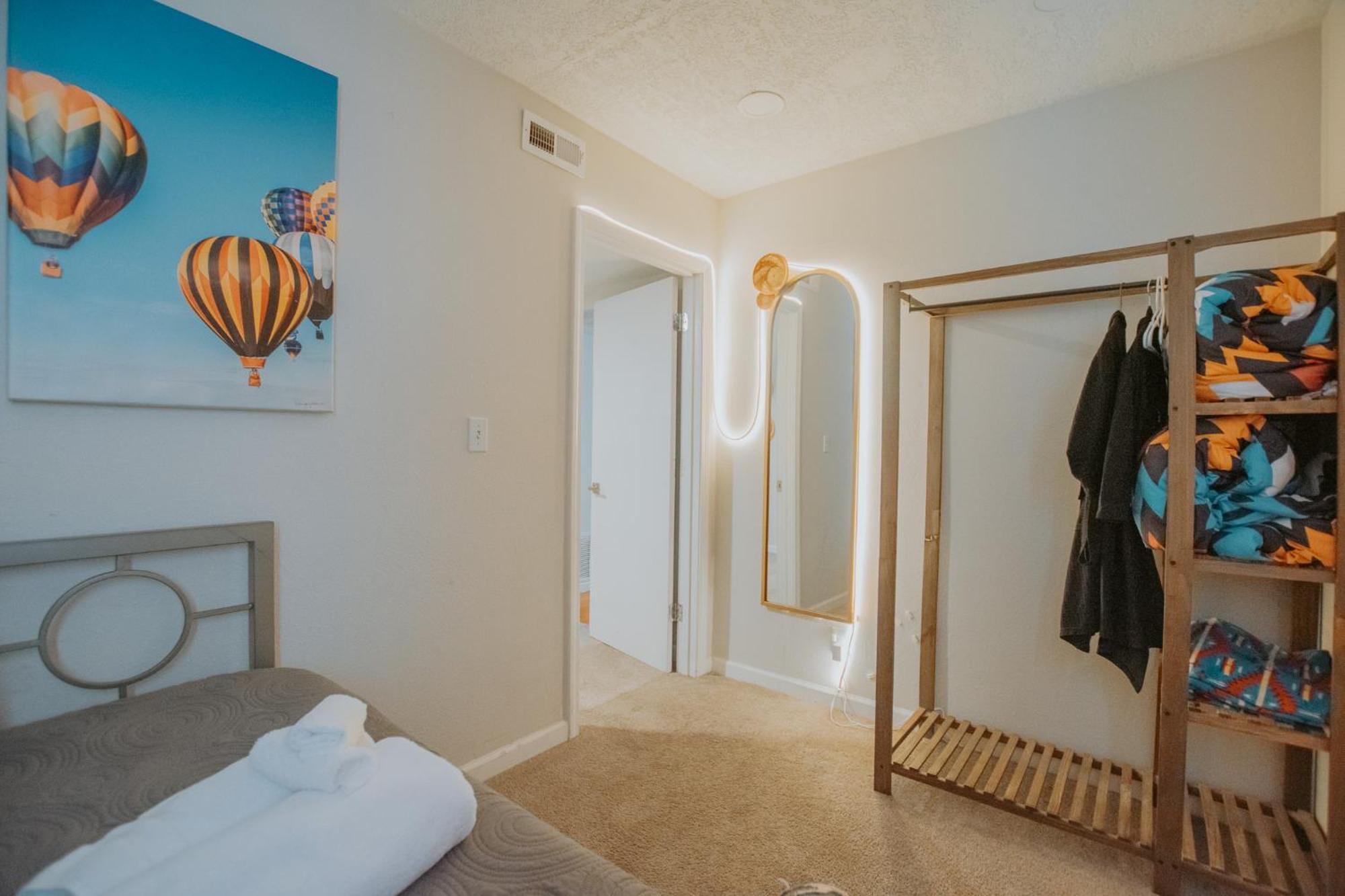 Cowboy Den-Hot Tub-Game Room-Pet Friendly-No Pet Fees! Албукерке Екстериор снимка