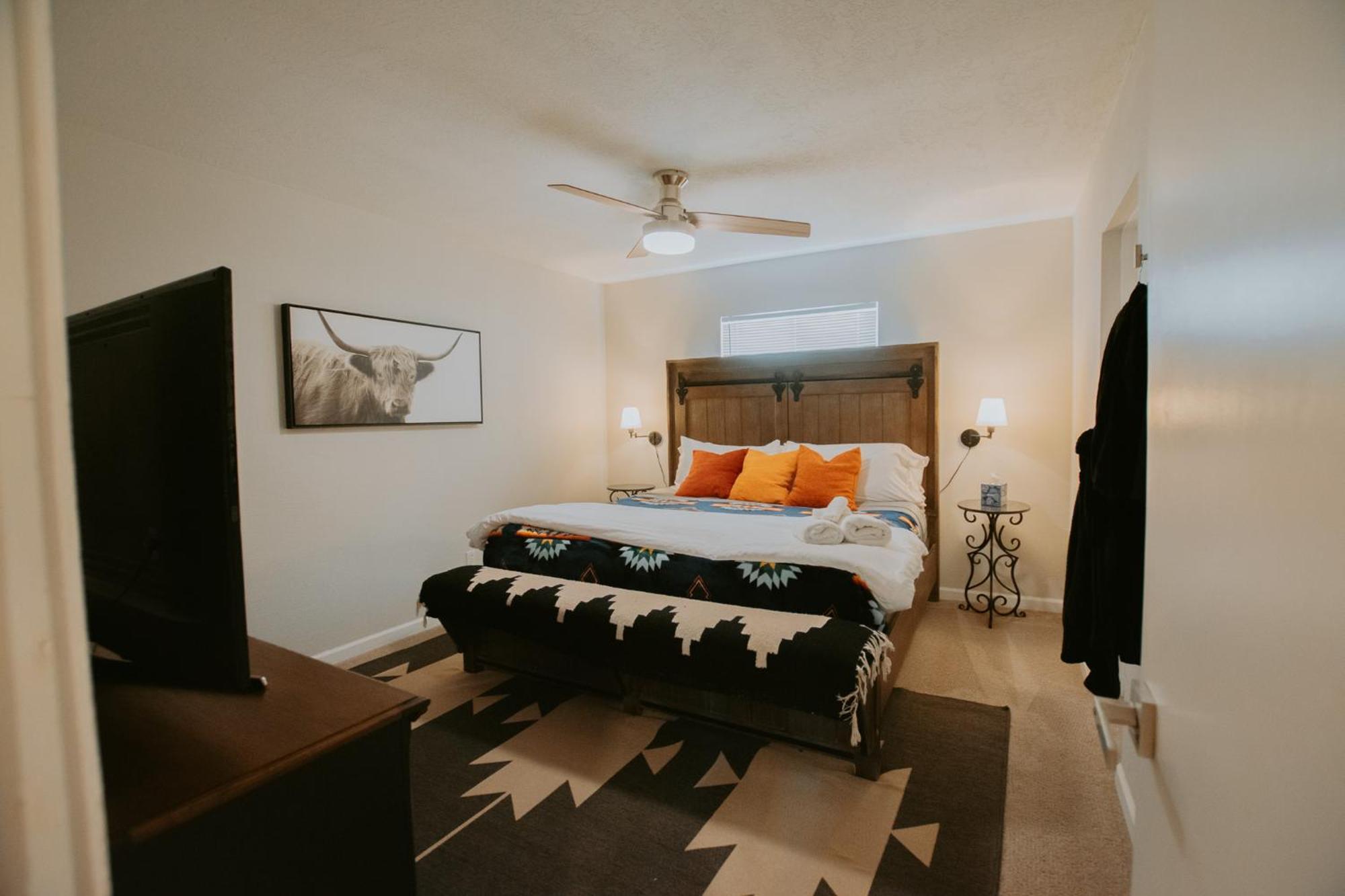 Cowboy Den-Hot Tub-Game Room-Pet Friendly-No Pet Fees! Албукерке Екстериор снимка